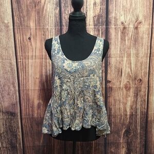 Ecote Stay Dressy Paisley Low Back Blouse Size Small!